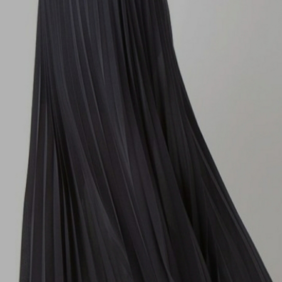 Skirt - Picture 3 of 3